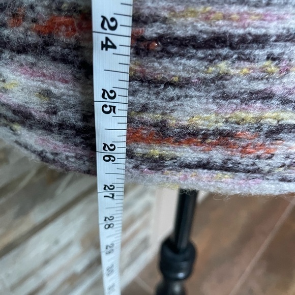 Free PEOPLE Layer Up Vest Wool and Sherpa Reversible Aztec Vest Sz XS Oversized - Picture 10 of 12